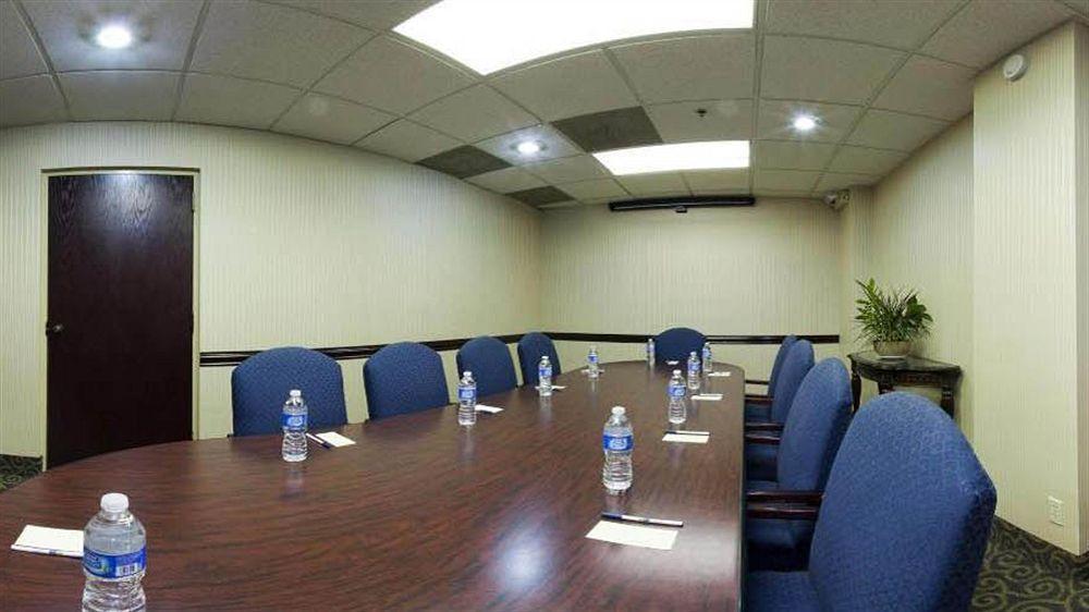 Southaven Inn Express - Memphis International Airport/Graceland ภายนอก รูปภาพ